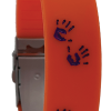 De Safe-iD SOS KiKa armband in de herkenbare oranje kleur oranje en logo De Safe-iD SOS KiKa armband in de herkenbare oranje kleur oranje en logo